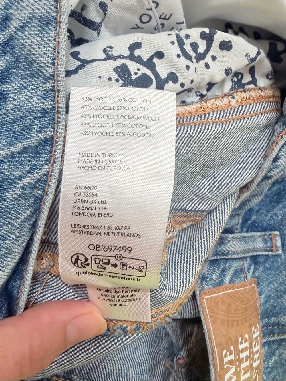 We The Free Good Luck Mid-Rise Barrel Jeans in Ultra Light Beam, size 29 - Picture 13 of 14